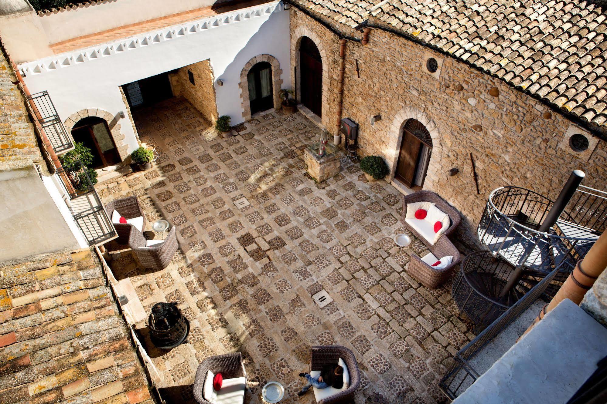 Il Baglio Della Luna Relais By Le Dhome Sicily Balestrate Exterior photo