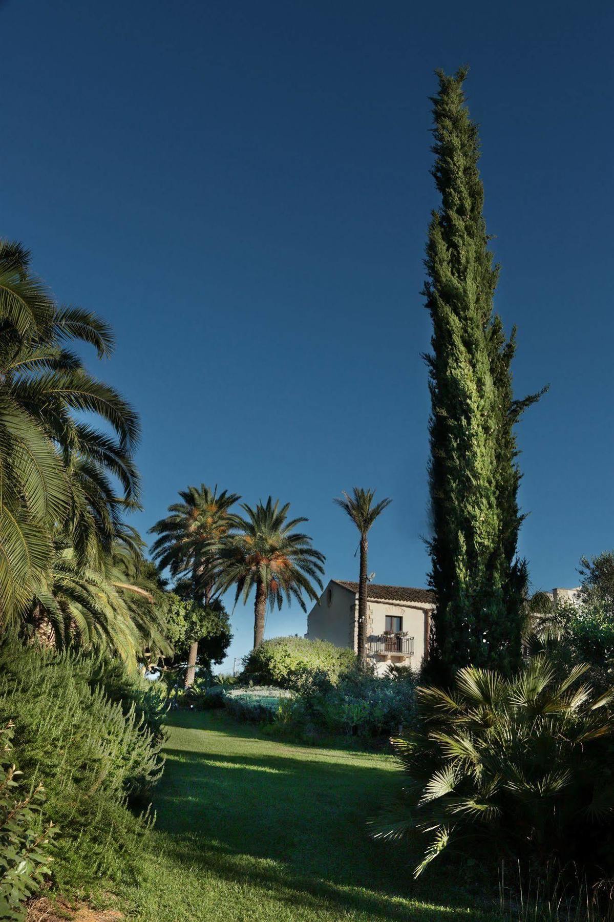 Il Baglio Della Luna Relais By Le Dhome Sicily Balestrate Exterior photo